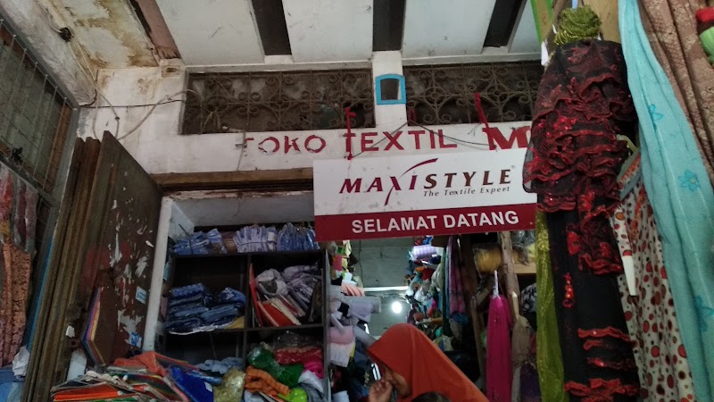 Toko Lariss: Solusi Kain Terbaik di Cilacap untuk Segala Acara
